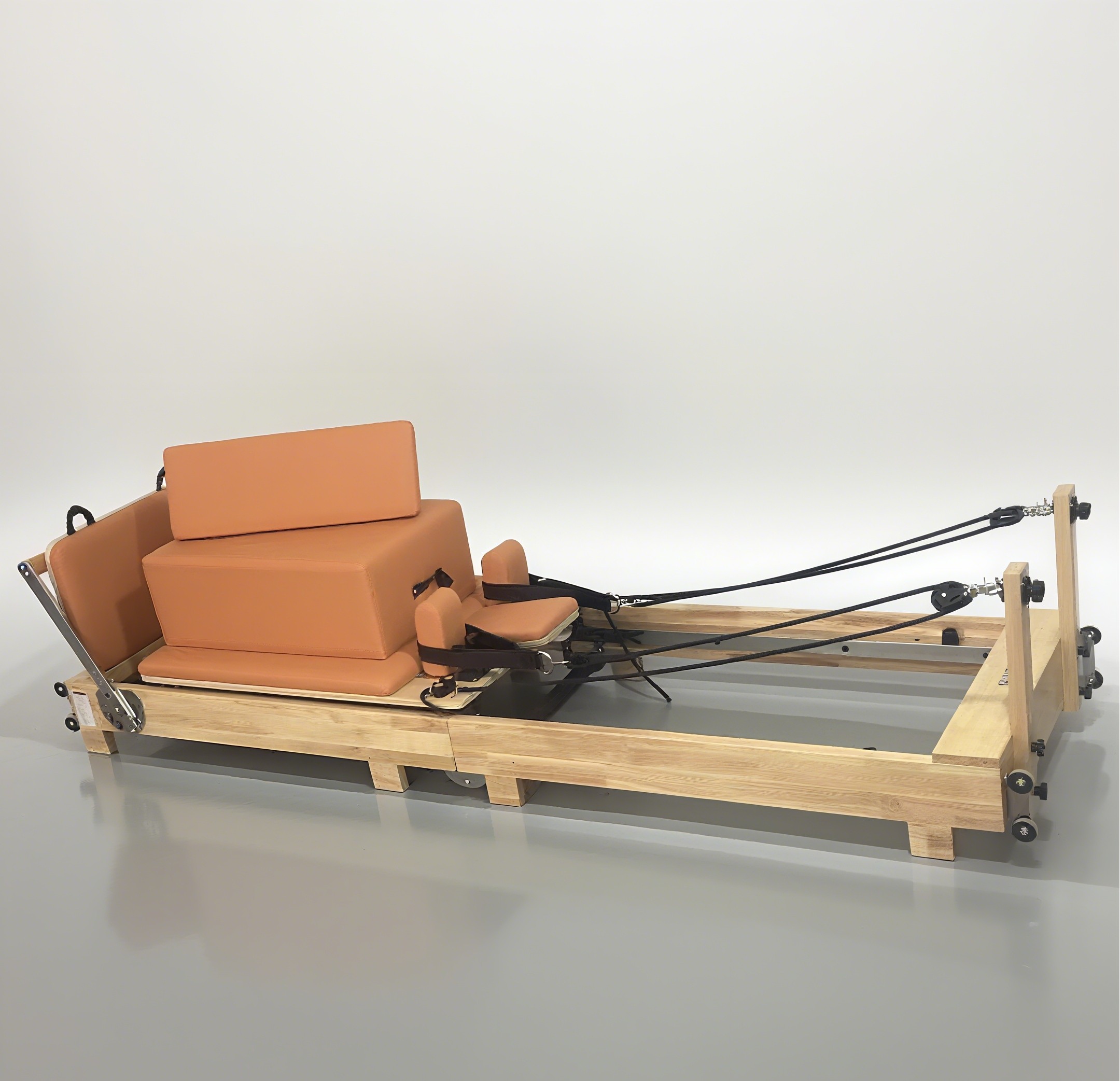 Foldable Oak Wood Pilates Refo - Pilates & Yoga Unleashed Studio 评论和价格