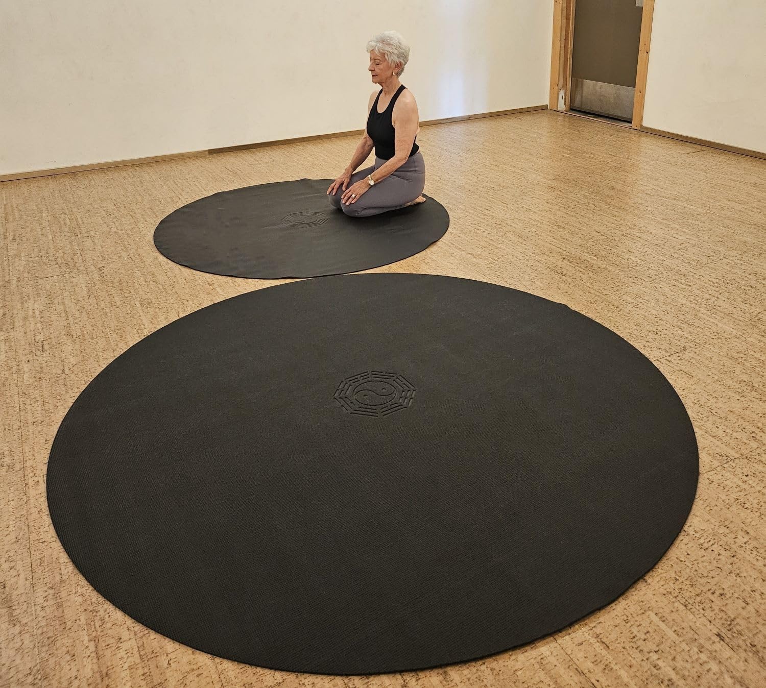 Large Circle Round TPE Yoga Ma - Pilates Yoga And Tai Chi 评论和价格